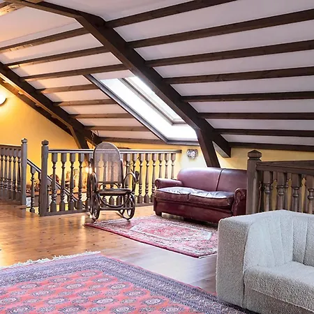Casa Rural El Tresmayu. Casona Con Jardin,