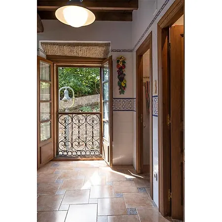 Casa Rural El Tresmayu. Casona Con Jardin, Nyaraló