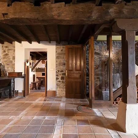 Casa Rural El Tresmayu. Casona Con Jardin, *