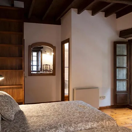 Casa Rural El Tresmayu. Casona Con Jardin,