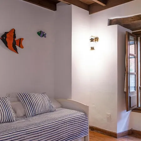 Casa Rural El Tresmayu. Casona Con Jardin, Hébergement de vacances