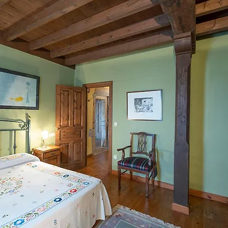Casa Rural El Tresmayu. Casona Con Jardin, Hébergement de vacances