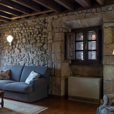 Casa Rural El Tresmayu. Casona Con Jardin, Hébergement de vacances *