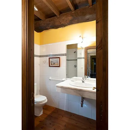 Casa Rural El Tresmayu. Casona Con Jardin, *